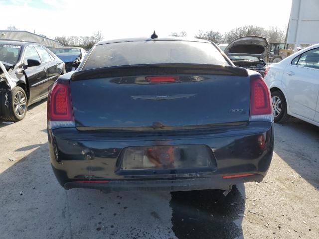 Photo 6 from auction – 2017 CHRYSLER 300 S with VIN 2C3CCABG1HH647216