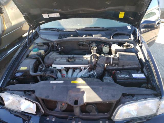 Photo 11 from auction – 2000 VOLVO S70 BASE with VIN YV1LS61J2Y2658978