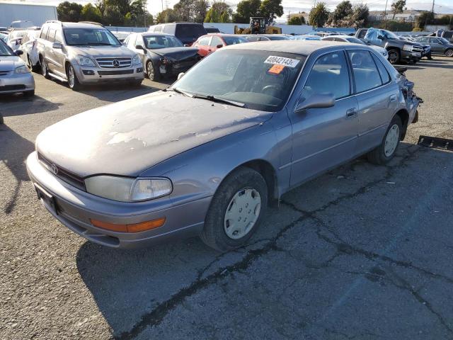 TOYOTA CAMRY LE 1993 with VIN 4T1SK12E8PU167089 - Photo from auction