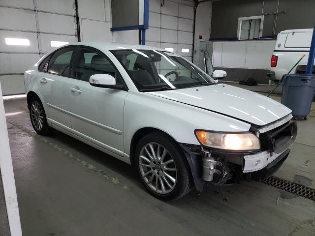 Photo 4 from auction – 2010 VOLVO S40 2.4I with VIN YV1390MS1A2504765