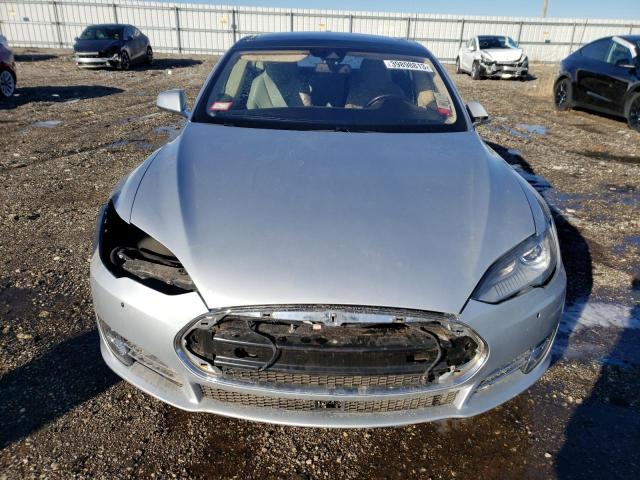 Photo 5 from auction – 2015 TESLA MODEL S with VIN 5YJSA1E28FF114618