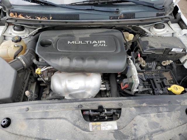 Photo 11 from auction – 2015 CHRYSLER 200 LIMITE with VIN 1C3CCCAB9FN528013