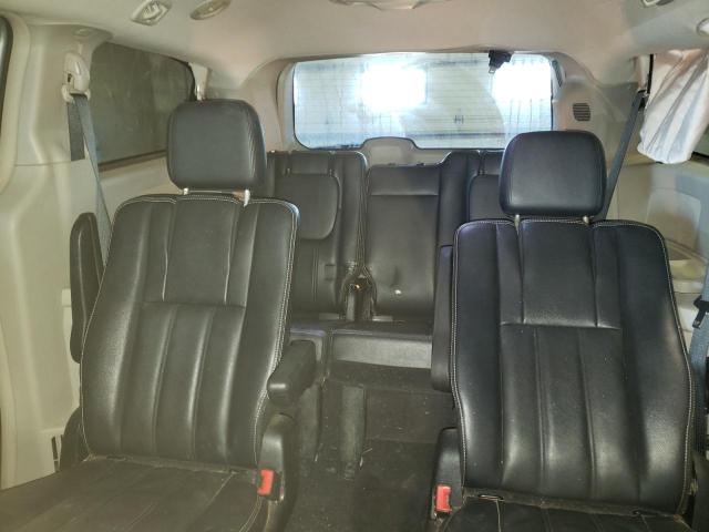 Photo 10 from auction – 2013 CHRYSLER TOWN & COU with VIN 2C4RC1BG9DR669667