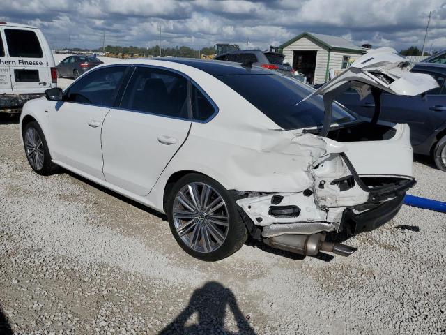 Photo 2 from auction – 2015 VOLKSWAGEN PASSAT SE with VIN 1VWBT7A3XFC048529