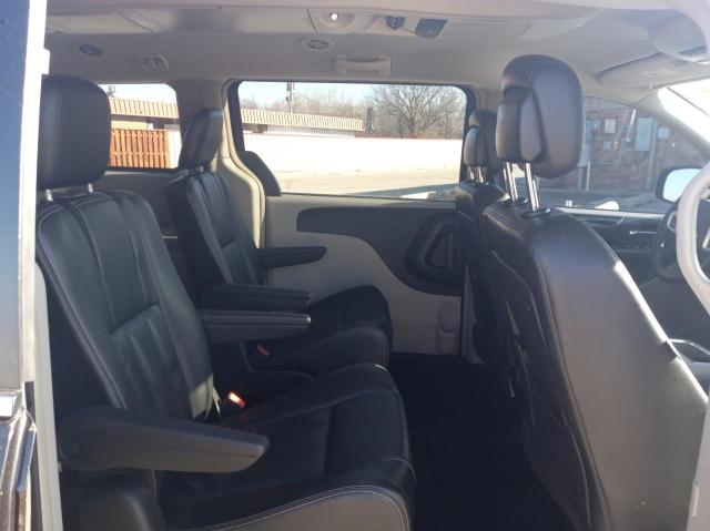 Photo 6 from auction – 2014 CHRYSLER TOWN & COU with VIN 2C4RC1BGXER442182