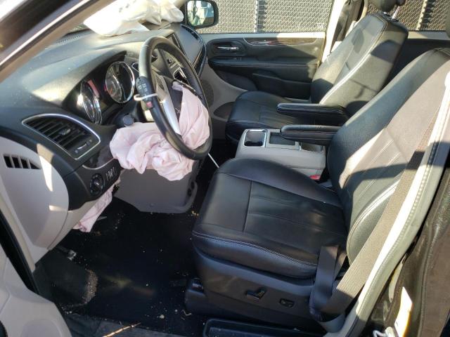 Photo 7 from auction – 2016 CHRYSLER TOWN & COU with VIN 2C4RC1BG2GR214549