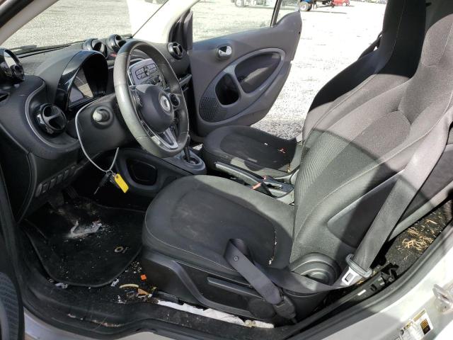 Photo 7 from auction – 2016 SMART FORTWO with VIN WMEFJ5DA4GK078854