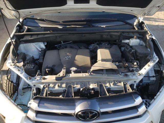 Photo 12 from auction – 2019 TOYOTA HIGHLANDER with VIN 5TDJZRFH2KS569847