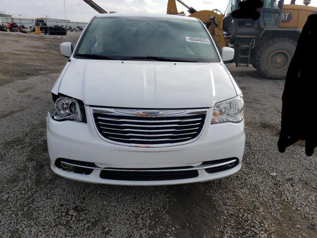 Photo 5 from auction – 2016 CHRYSLER TOWN & COU with VIN 2C4RC1BG1GR158197