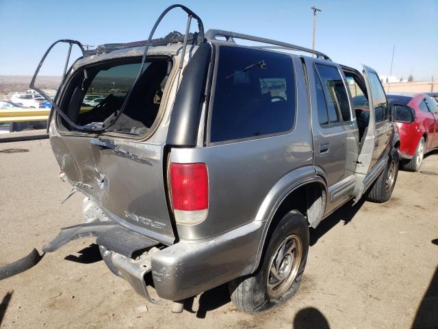 Photo 3 from auction – 2000 CHEVROLET BLAZER with VIN 1GNDT13W9Y2388593