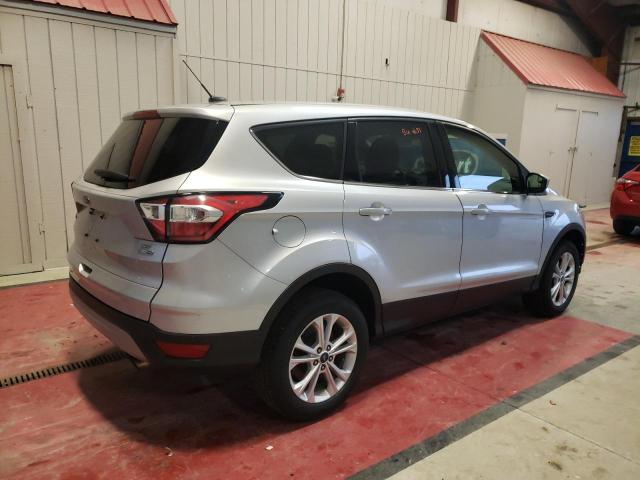Photo 3 from auction – 2017 FORD ESCAPE SE with VIN 1FMCU9GD5HUE67333