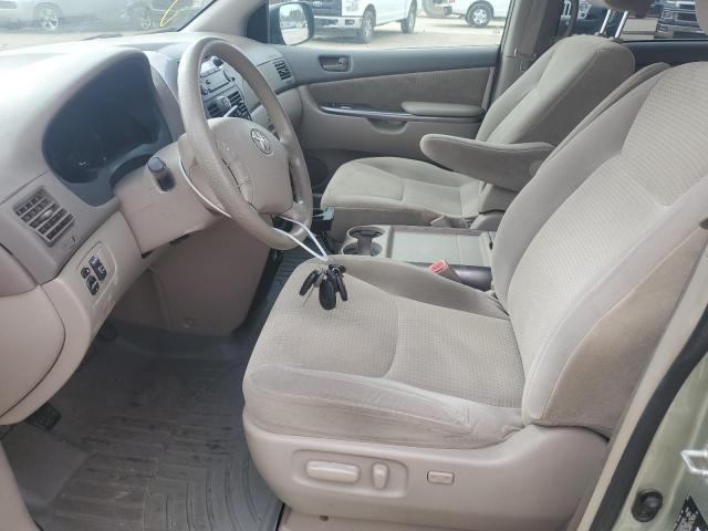 Photo 7 from auction – 2010 TOYOTA SIENNA CE with VIN 5TDKK4CC5AS311762