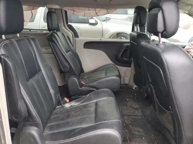 Photo 10 from auction – 2014 CHRYSLER TOWN & COU with VIN 2C4RC1BGXER372294