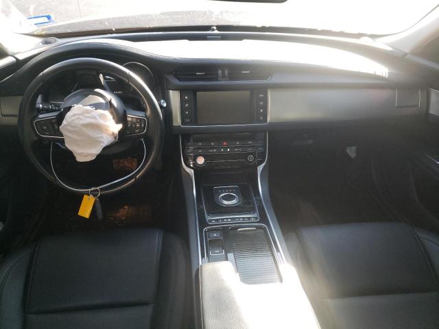 Photo 8 from auction – 2018 JAGUAR XF with VIN SAJBR4FX1JCY70559