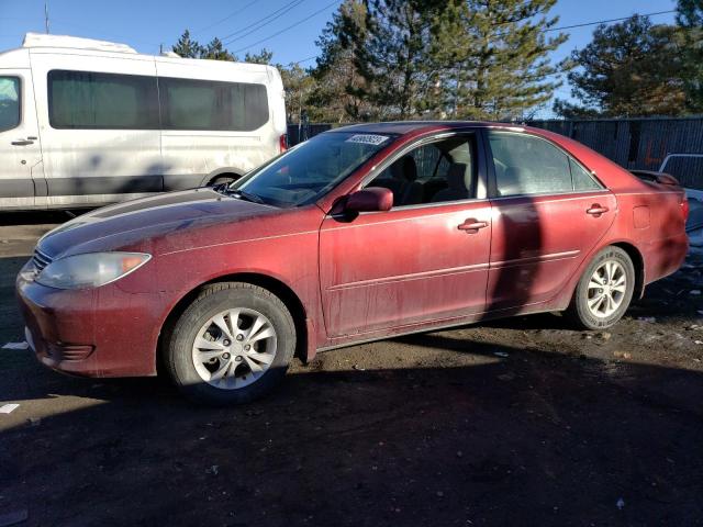 TOYOTA CAMRY LE 2005 with VIN 4T1BF32K05U089748 - Photo from auction