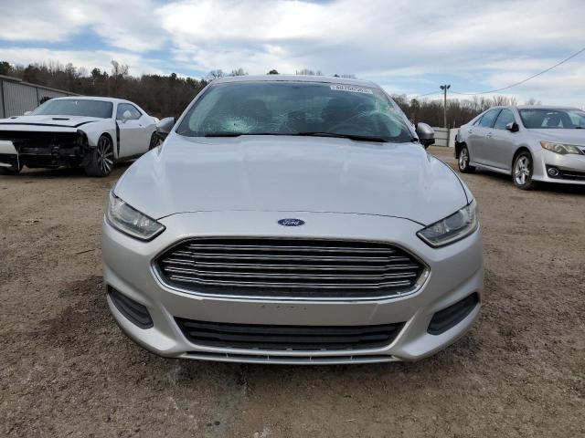 Photo 5 from auction – 2016 FORD FUSION S with VIN 3FA6P0G71GR176886