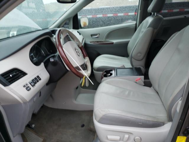 Photo 7 from auction – 2013 TOYOTA SIENNA XLE with VIN 5TDYK3DC0DS351741