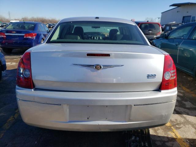 Photo 6 from auction – 2010 CHRYSLER 300 TOURIN with VIN 2C3CA5CV3AH140012
