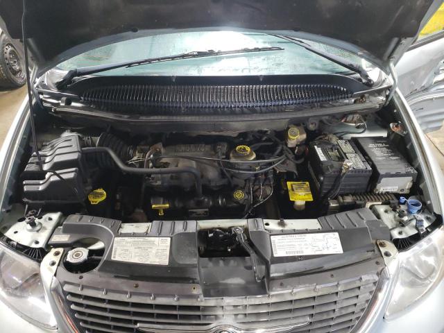 Photo 12 from auction – 2001 CHRYSLER TOWN AND C with VIN 2C8GP64L71R148220
