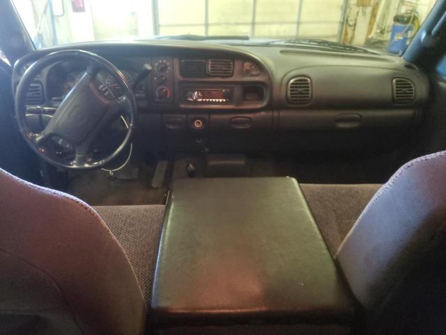 Photo 8 from auction – 2002 DODGE RAM 2500 with VIN 3B7KF23Z62M254809