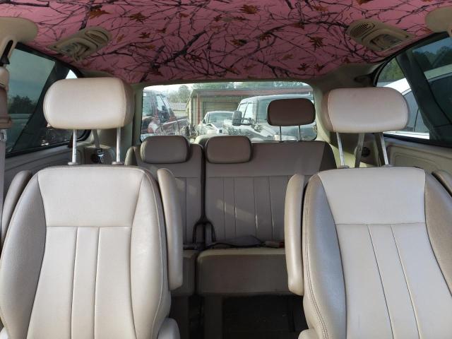 Photo 10 from auction – 2006 CHRYSLER TOWN & COU with VIN 2A4GP54L56R689019