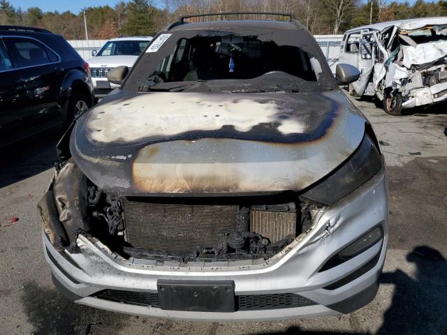 Photo 5 from auction – 2017 HYUNDAI TUCSON LIM with VIN KM8J3CA28HU302522