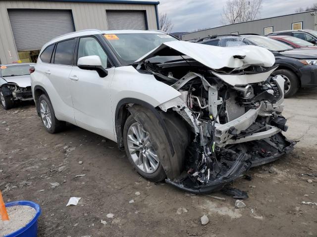 Photo 4 from auction – 2022 TOYOTA HIGHLANDER with VIN 5TDDZRBH0NS191616