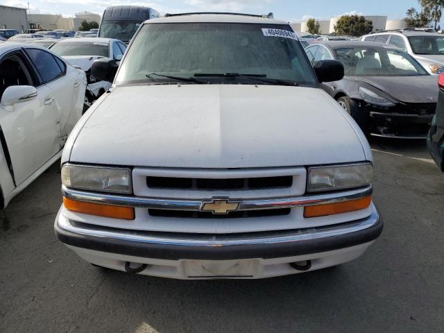 Photo 5 from auction – 2000 CHEVROLET BLAZER with VIN 1GNDT13W5Y2344803