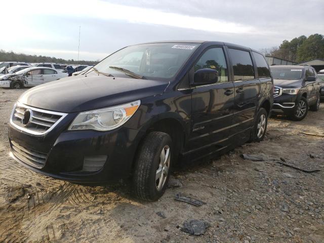 VOLKSWAGEN ROUTAN 2010 with VIN 2V4RW3D16AR369999 - Photo from auction