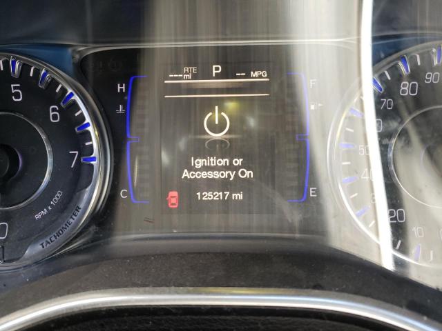 Photo 9 from auction – 2015 CHRYSLER 200 LIMITE with VIN 1C3CCCAB1FN655063