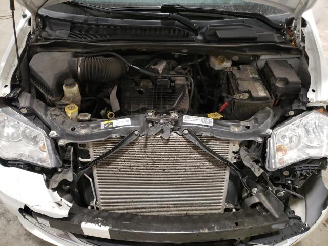 Photo 12 from auction – 2015 CHRYSLER TOWN & COU with VIN 2C4RC1BG6FR552180