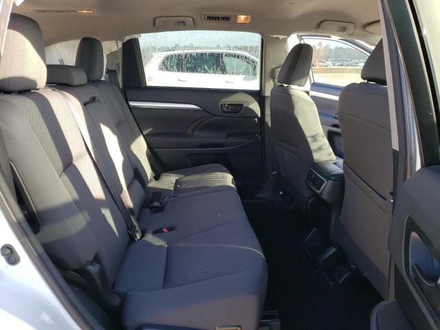 Photo 11 from auction – 2017 TOYOTA HIGHLANDER with VIN 5TDZARFH3HS028096