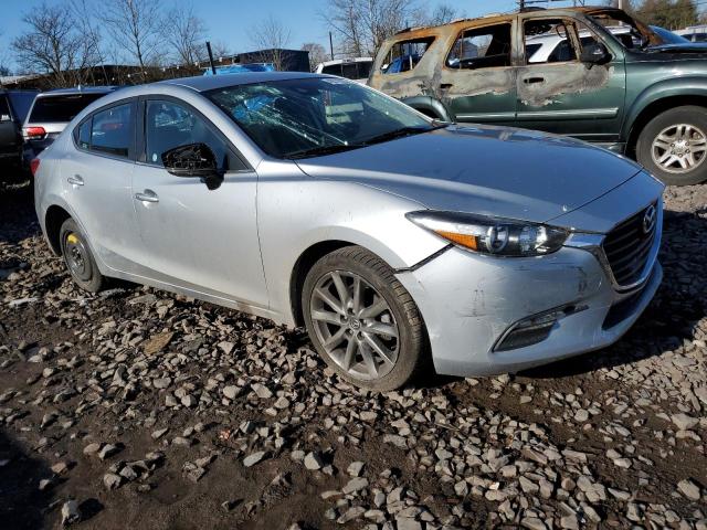 Photo 4 from auction – 2018 MAZDA 3 TOURING with VIN 3MZBN1V31JM208001
