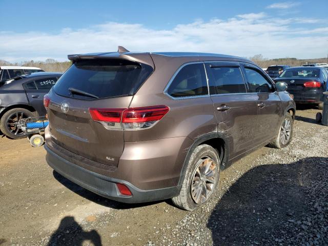 Photo 3 from auction – 2017 TOYOTA HIGHLANDER with VIN 5TDKZRFH1HS219235