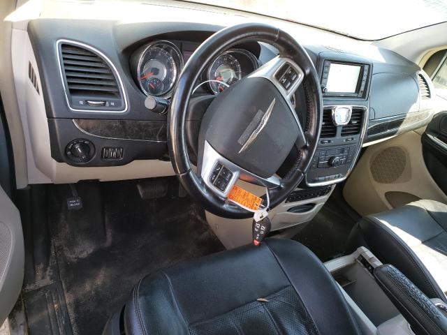 Photo 8 from auction – 2012 CHRYSLER TOWN & COU with VIN 2C4RC1CG2CR124584