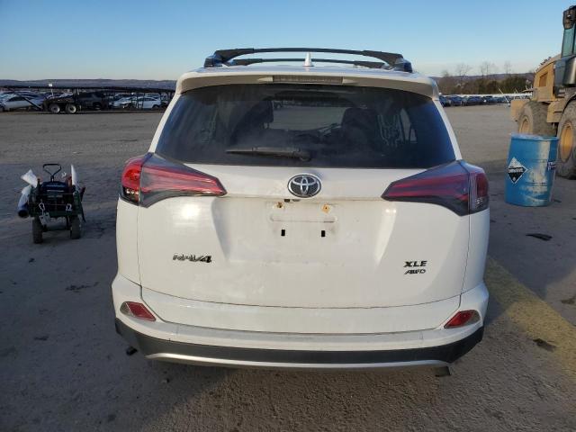 Photo 6 from auction – 2016 TOYOTA RAV4 XLE with VIN JTMRFREV5GD196535