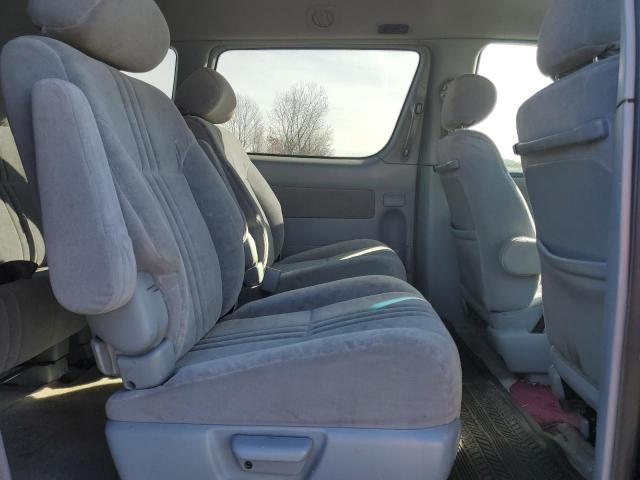 Photo 11 from auction – 2002 TOYOTA SIENNA LE with VIN 4T3ZF13C82U415583