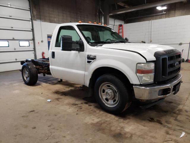 Zdjęcie 4 z aukcji – 2010 FORD F350 SUPER z VIN 1FDWF3E58AEA60008