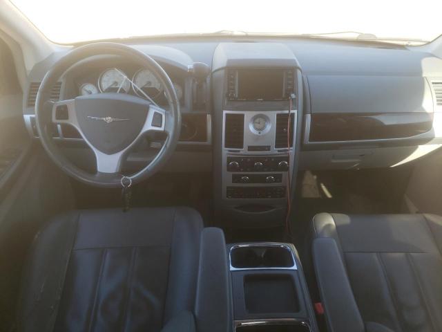 Photo 8 from auction – 2010 CHRYSLER TOWN & COU with VIN 2A4RR5D11AR148673