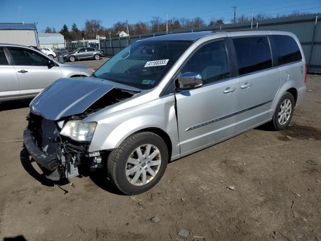 CHRYSLER TOWN & COU 2011 with VIN 2A4RR8DG6BR655995 - Photo from auction