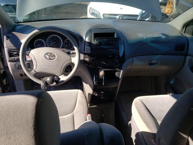 Photo 8 from auction – 2005 TOYOTA SIENNA CE with VIN 5TDZA23C85S352821