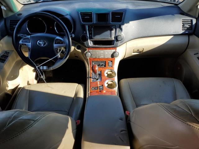 Photo 8 from auction – 2013 TOYOTA HIGHLANDER with VIN 5TDDK3EH2DS217144