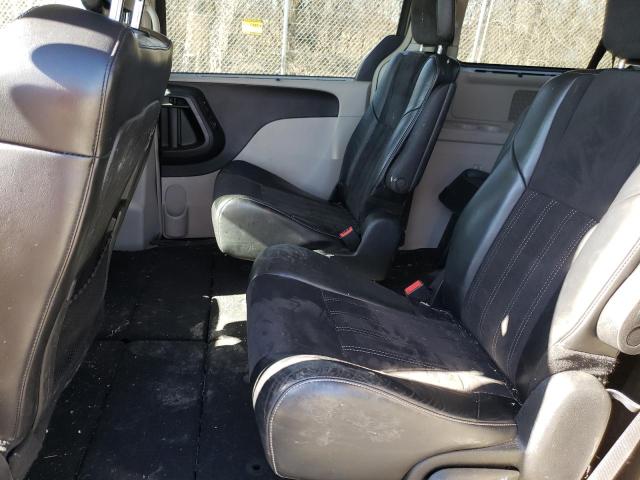 Photo 11 from auction – 2014 CHRYSLER TOWN & COU with VIN 2C4RC1CG3ER274769