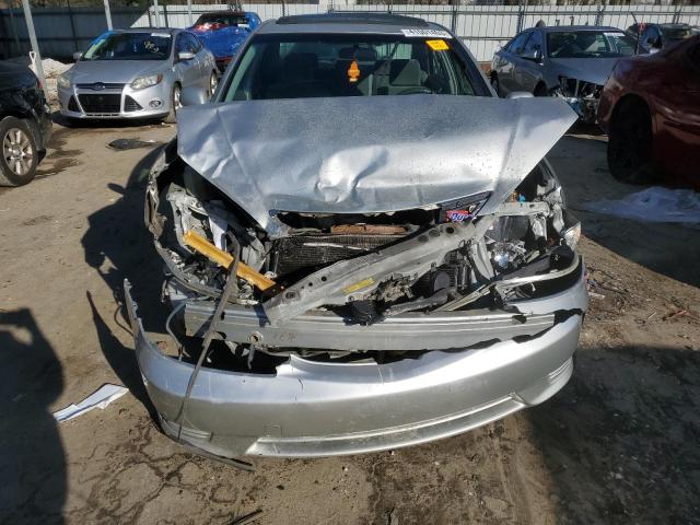 Photo 5 from auction – 2005 TOYOTA CAMRY LE with VIN JTDBE32K053031748