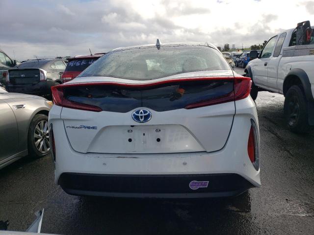 Photo 6 from auction – 2018 TOYOTA PRIUS PRIM with VIN JTDKARFP2J3095935