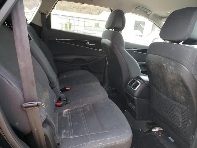 Photo 11 from auction – 2016 KIA SORENTO LX with VIN 5XYPGDA57GG044240