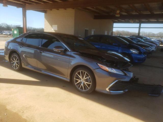 Photo 4 from auction – 2022 TOYOTA CAMRY XLE with VIN 4T1F31AK2NU575879