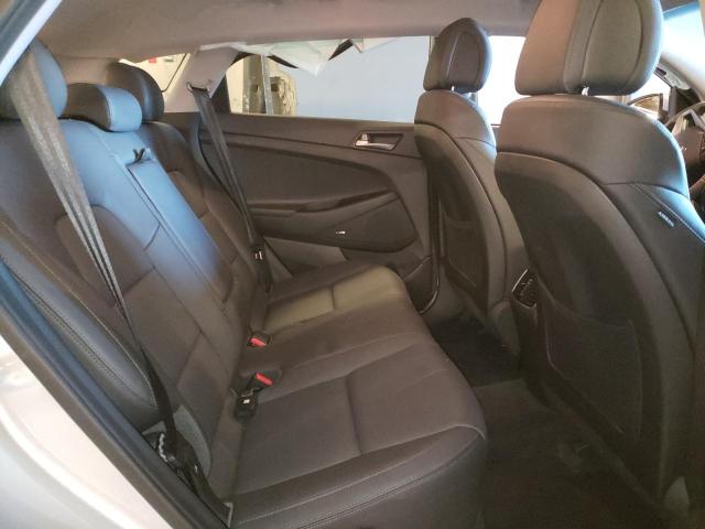 Photo 11 from auction – 2017 HYUNDAI TUCSON LIM with VIN KM8J3CA41HU532100