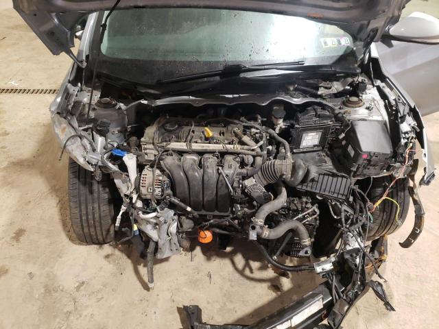 Photo 11 from auction – 2016 HYUNDAI ELANTRA SE with VIN 5NPDH4AE4GH720491