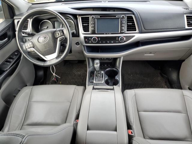Photo 8 from auction – 2018 TOYOTA HIGHLANDER with VIN 5TDJZRFH7JS557885